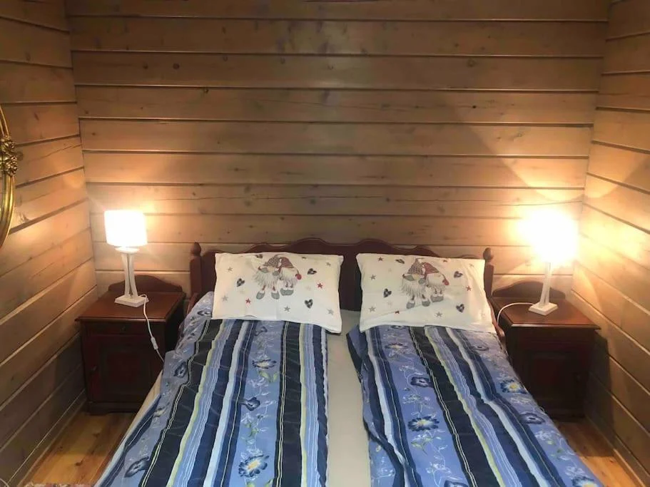The Midnight Sun Cabin Grov