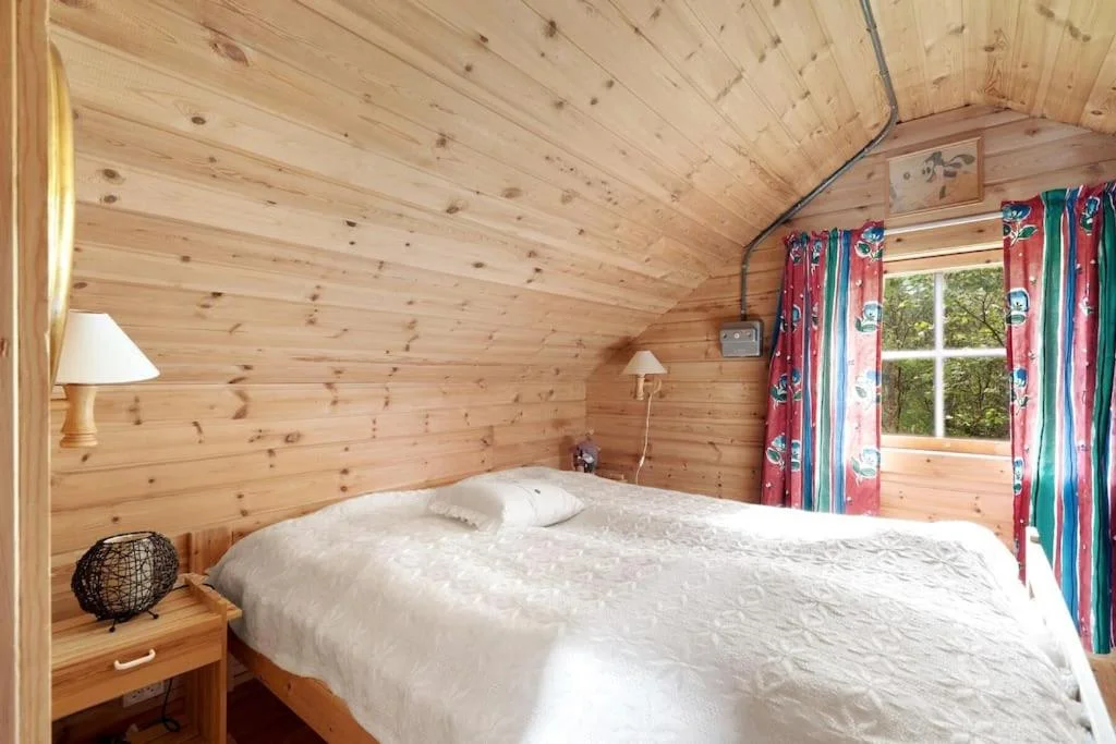The Midnight Sun Cabin Grov