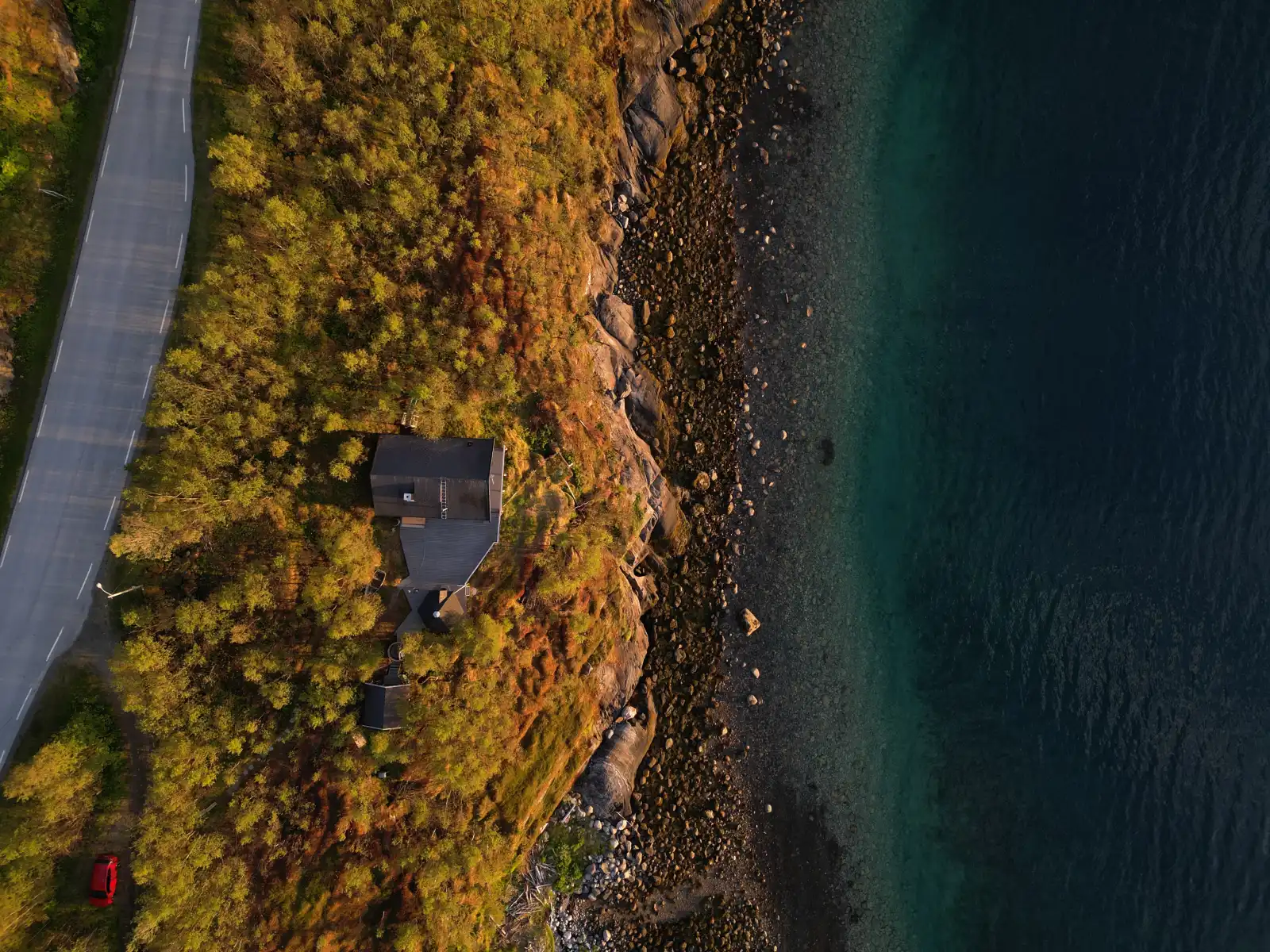 The Midnight Sun Cabin Grov