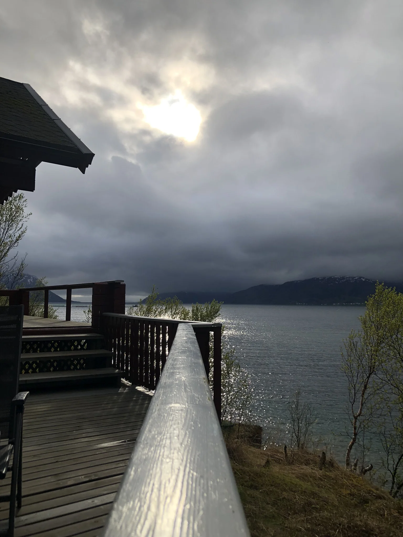 The Midnight Sun Cabin Grov