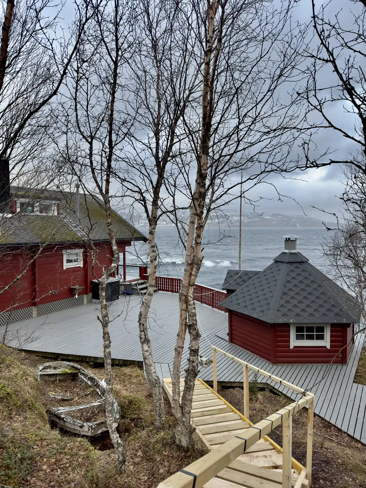 The Midnight Sun Cabin Grov